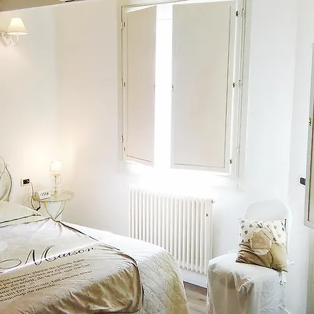 Bed & Breakfast La Maison Di *